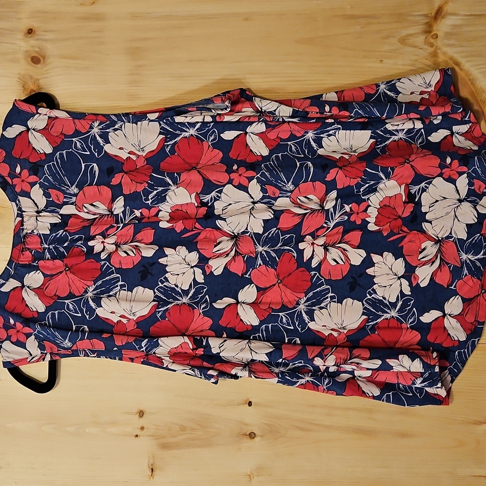 EUC Liz Claiborne Split Crew Neck Sleeveless Tank Top Sig Navy Floral Size 2X - Picture 7 of 8